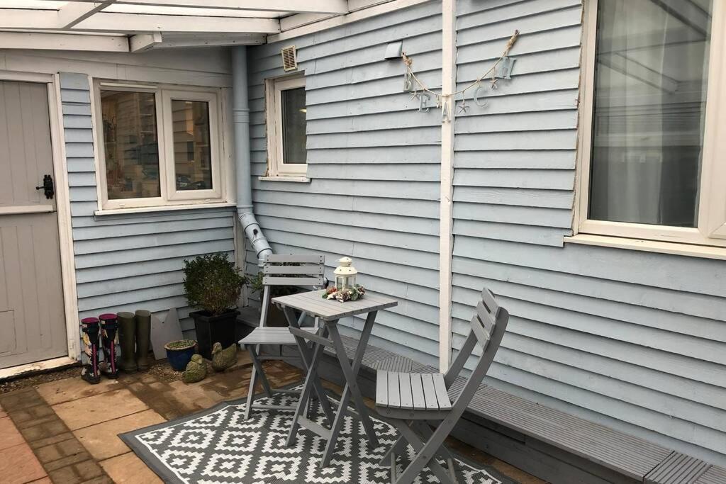 Dog Friendly Cottage 2 Mins To Beach With Hot Tub And Zappi Ev Lessingham Exterior photo