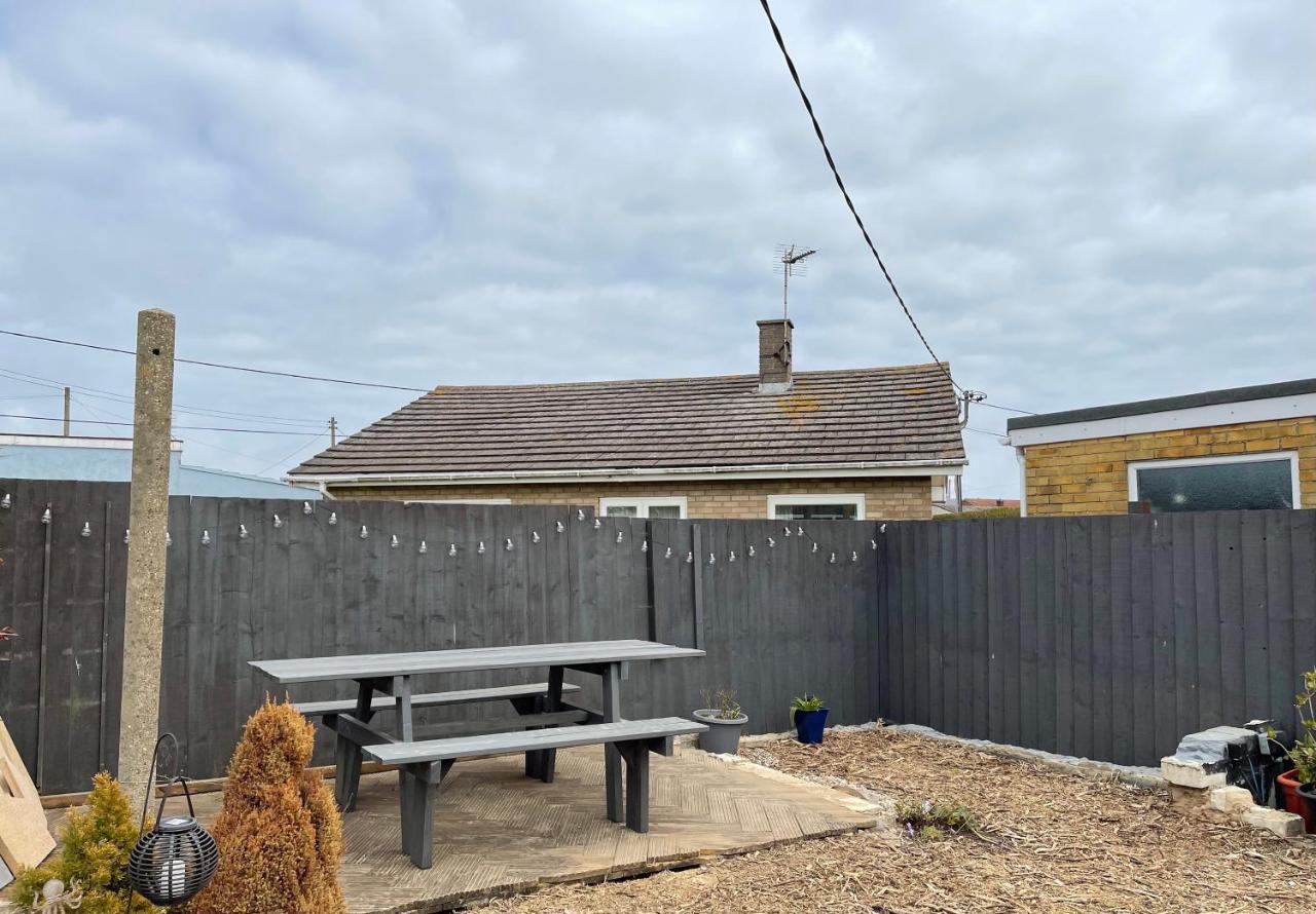 Dog Friendly Cottage 2 Mins To Beach With Hot Tub And Zappi Ev Lessingham Exterior photo