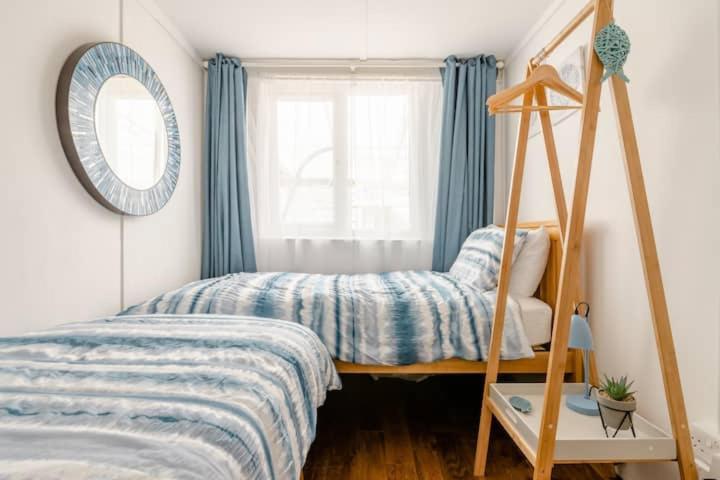 Dog Friendly Cottage 2 Mins To Beach With Hot Tub And Zappi Ev Lessingham Exterior photo