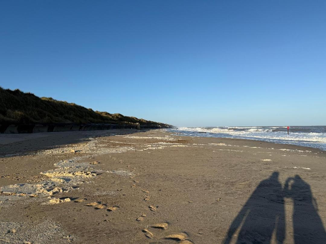 Dog Friendly Cottage 2 Mins To Beach With Hot Tub And Zappi Ev Lessingham Exterior photo